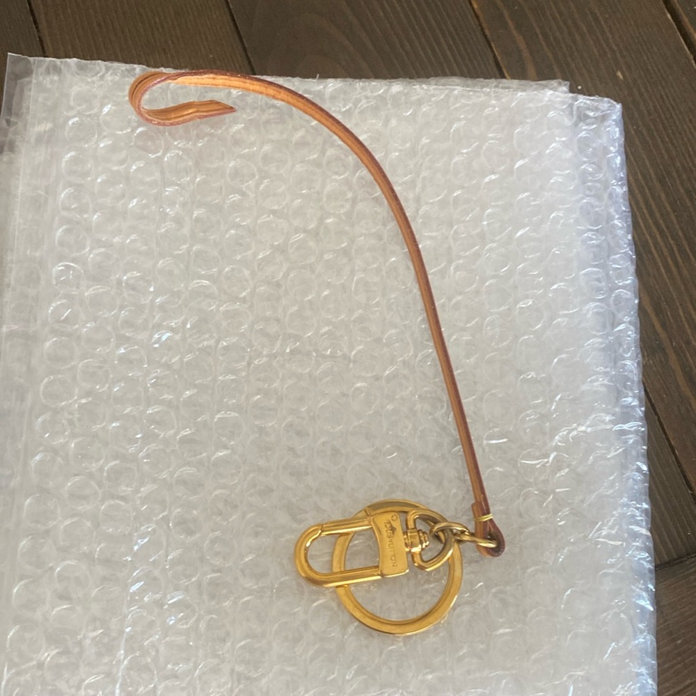 Louis Vuitton, delightful or artsy, keychain charm